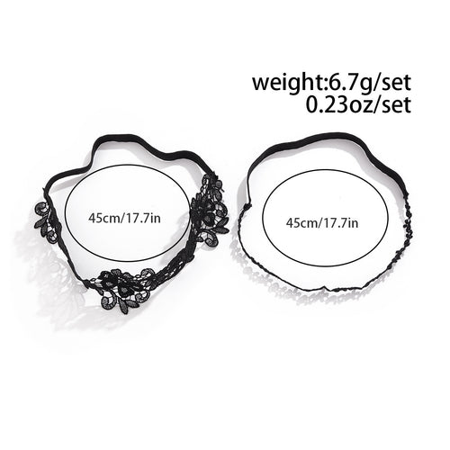 Technical graphic showing the 17.7-inch circumference and lightweight 0.23 oz design of the black lace garter set.