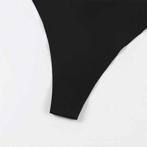 Detailed shot focusing on the smooth, durable seamless bonding and stitching of the waistband.